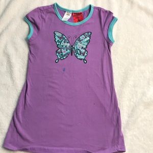 Girls size 7 butterfly nightgown with small stain